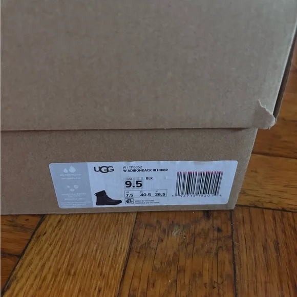 UGG Black Adirondack III Hiker Boots - Picture 1 of 4